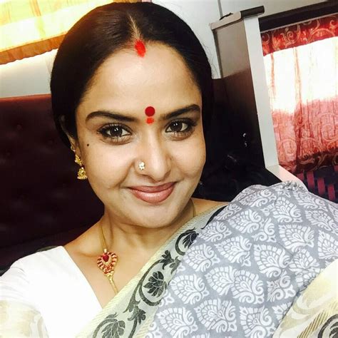 actress pragathi photos rare pics lovely telugu