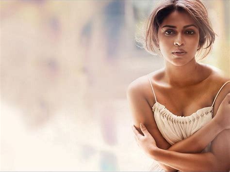amala paul hot and spicy close up hd wallpapers