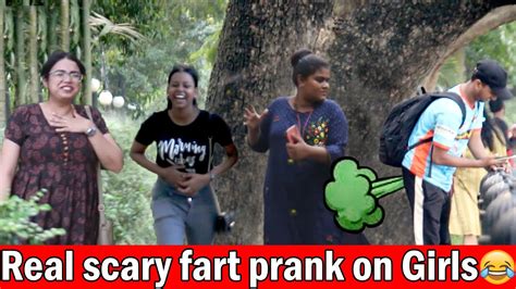 Real Scary Fart Prank On Girl S😂 Scary Reaction 😱 Antic Tv Youtube