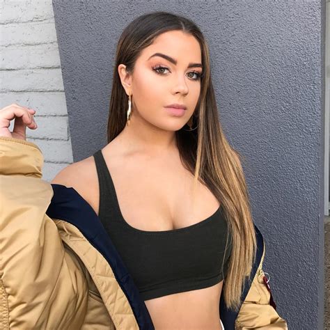 Tessa Brooks Sexy Pictures 26 Pics Sexy Youtubers