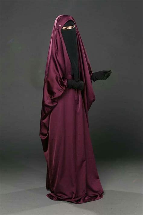 maroon jilbab with niqab and gloves hijablove niqab niqab fashion dan hijab niqab