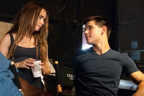 sweet vampires new pics of taylor lautner and lily collins on the