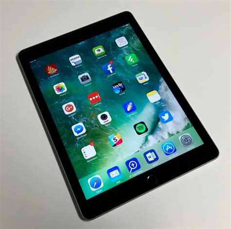 ipad review apple offers  budget tablet