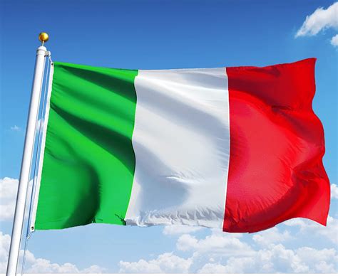 tricolore quando nacque la bandiera italiana  il significato dei colori