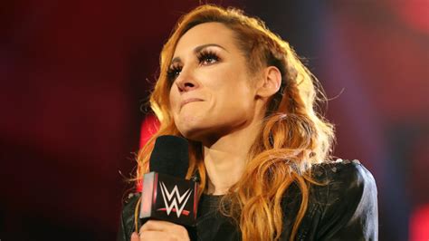 Becky Lynch Announces Pregnancy Asuka Announced New Raw