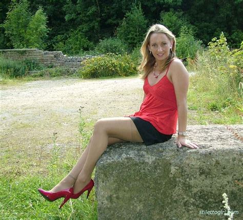 stiletto girl in stockings and red high heels photos porno photos xxx images sexe 3068049