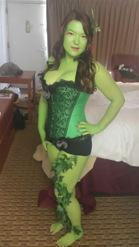 [self] Poison Ivy Cosplay