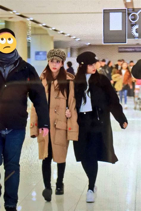 Blackpink Jisoo Jennie Winter Airport Style From Jeju