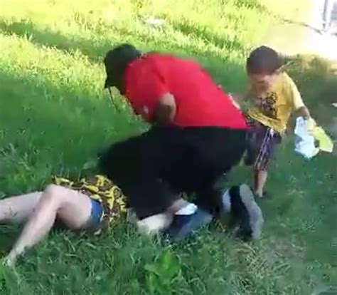 mom s brutal beating by another woman as son 2 watches is caught on