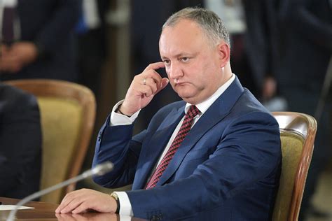 prezydent moldawii zawieszony  wykonywaniu obowiazkow