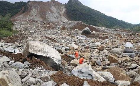 Landslides Wreak Havoc In China Kill 30