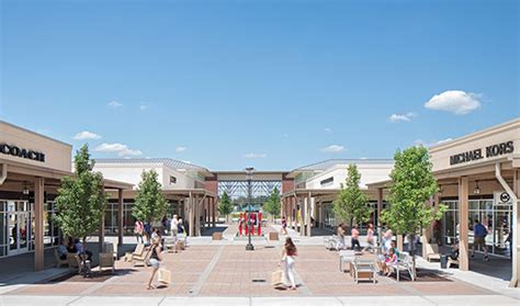 browse  simon shopping malls mills malls premium outlet centers