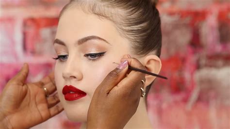 online makeup courses what you should expect