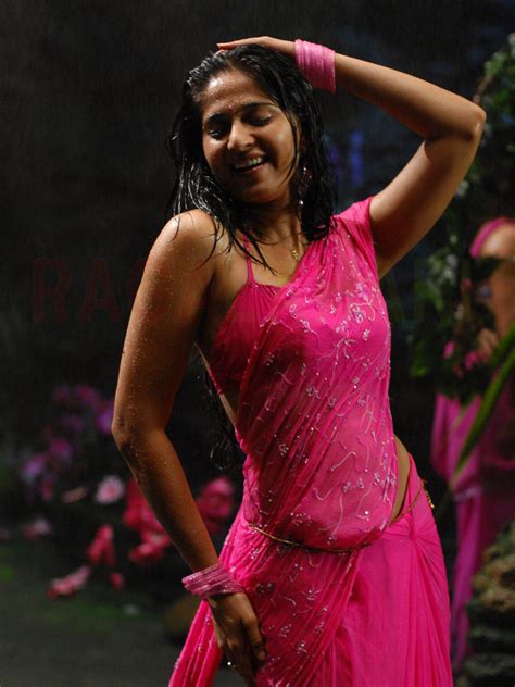 Anushka Shetty Hot Navel And Sleeveless In Pink Saree