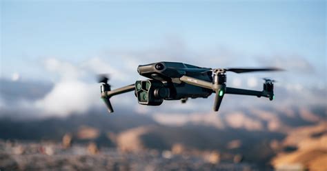 dji mavic  pro   flagship drone    triple camera system petapixel