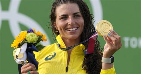 australia s jessica fox fixed her kayak with a condom then won a medal