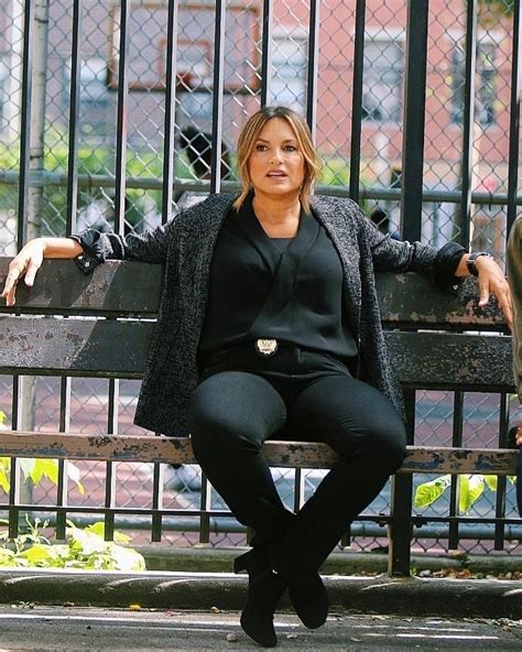Pin By Joseph Frager On Mariska Hargitay 3 Law And Order Special