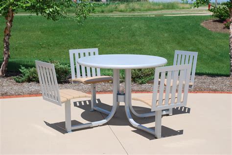 ashton courtyard table  recycle plastic seats  thomas steele sitefurnishings