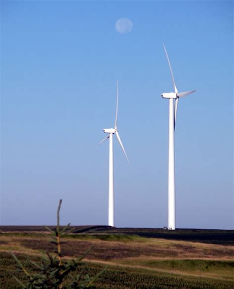 picture information moon  nebraska windmills