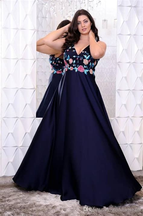 stunning navy blue  size prom dresses  neck floral appliques evening gowns   floor