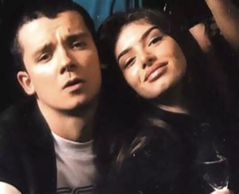 Mimi Keene And Asa Butterfield In 2022 Sex Education Character