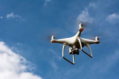 drones review phantom drones  phantom      dji phantom  drone