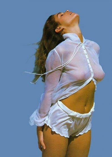 Cindy Crawford Nude And Topless Pics And Sex Scenes
