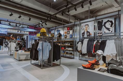 adidas   opened  largest flagship store  malaysia masses