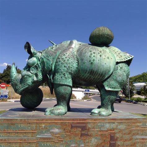 bronze dali rhinoceros sculpture  sale seventreesculpture