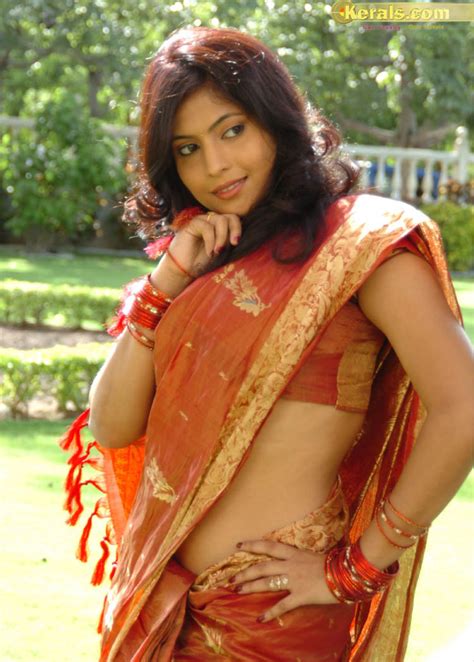 Hollywood Bollywood Buzz Saira Banu Telugu Actress Red