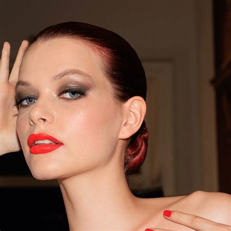 Uñas De Colores Terrosos Para Un Manicure Elegante En Otoño 2022 Vogue