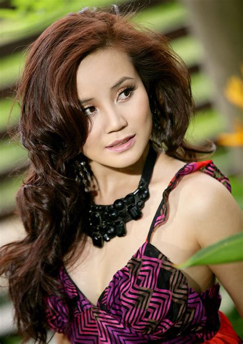 beautiful vietnamese singer vy oanh  star  style