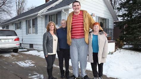 7 foot tall michigan teen can t stop growing