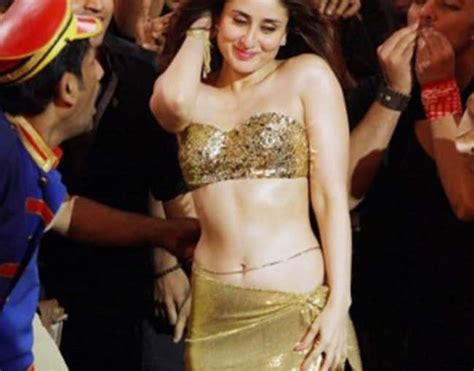 kareena kapoor khan flaunting  hot belly  golden attire