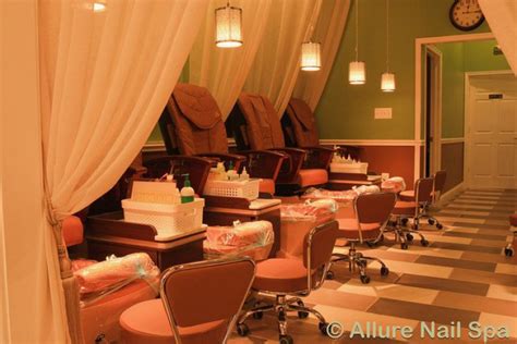 nail connect allure nail spa  nhieu tho nail gap