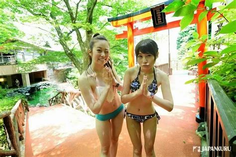 Japankuru Hot Spring ♪praying In A Swimsuit