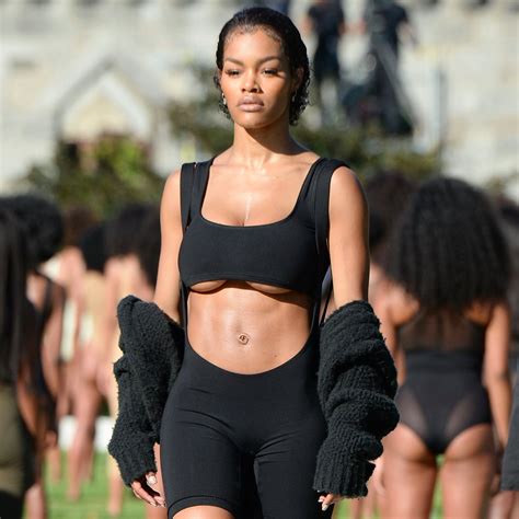 Underboob Is Becoming A Fashion Trend With The Extreme