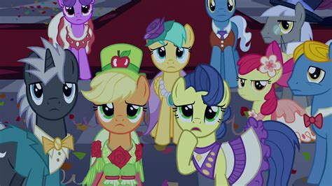 image crowd silent  masquerade coughing sepng   pony friendship  magic wiki