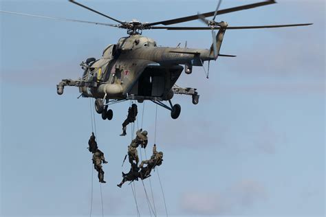 russian airborne forces vdv fast roping  mi  vostok  exercises