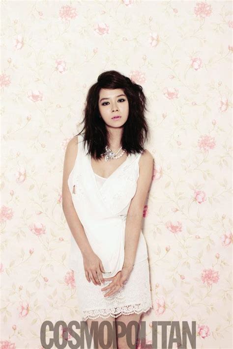 [news] Song Ji Hyo S Sexy Shoot For Cosmopolitan Daily K