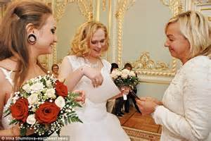 moment russian lesbian couple walk down aisle thanks to