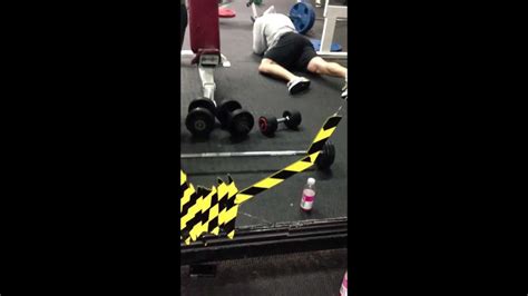 Guy Humping The Floor At The Gym Lol Youtube