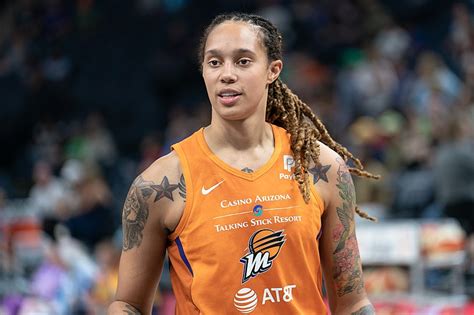 basketball player brittney griner arrested  russia latest breaking news