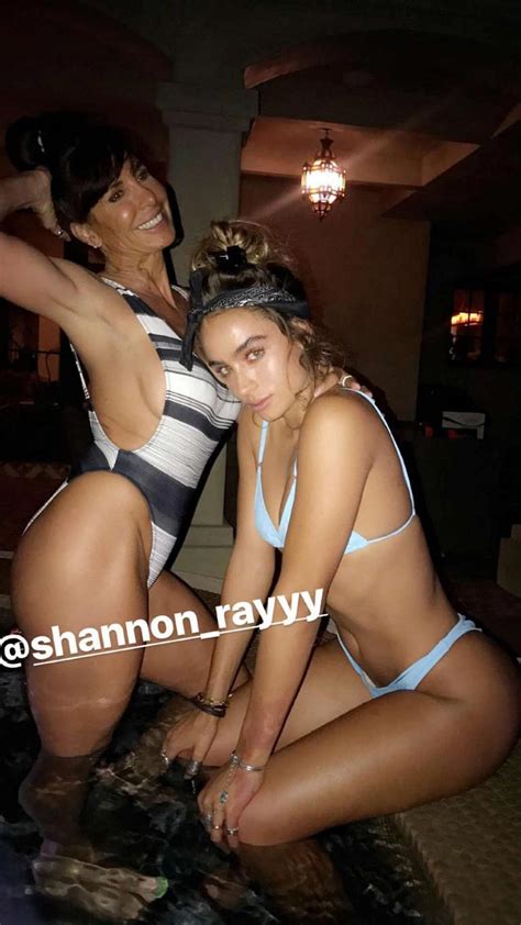 Sommer Ray Almost Nude — Sexy Bikini Photos With Her Mom