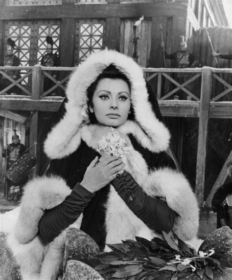 Wedding And Lifestyle A Very Sophia Loren Cristmas