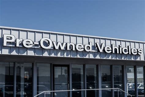 pre owned vehicles sign    car dealership sign pre owned iv editorial photo image
