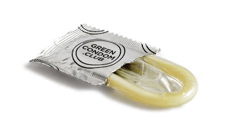 100 Green Condoms 53mm 180mm — Green Condom Club