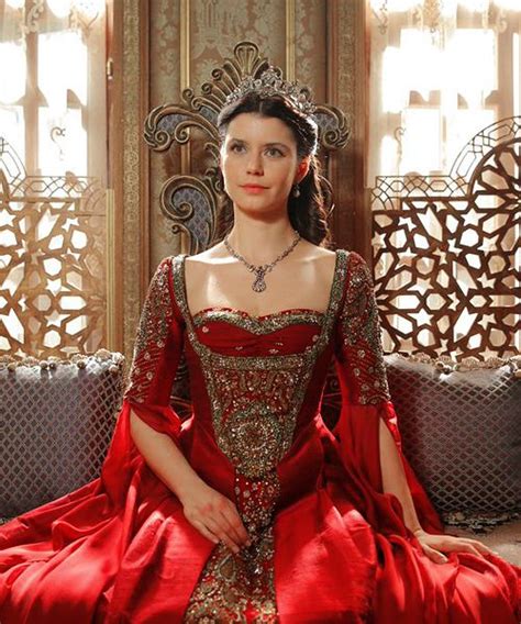 kosem sultan sends her regards historical dresses queen dress fashion