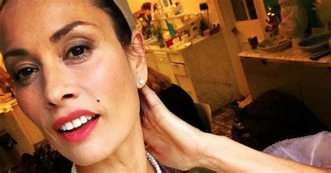 Melanie Sykes 47 Flaunts Mind Boggling Cleavage In Transformation
