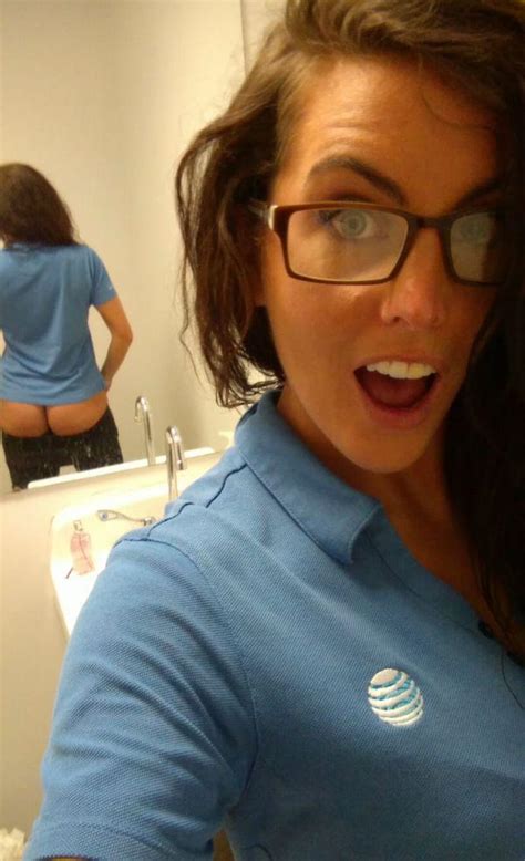 Chivettes Bored At Work 41 Photos Thechive